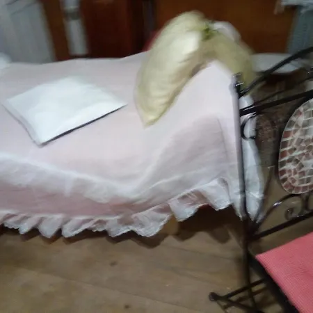 Leopolda Guest house *